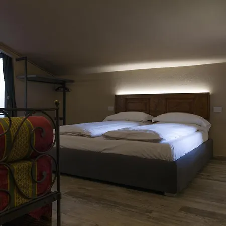 Ossidiana Ago Luxury & Apartmán *